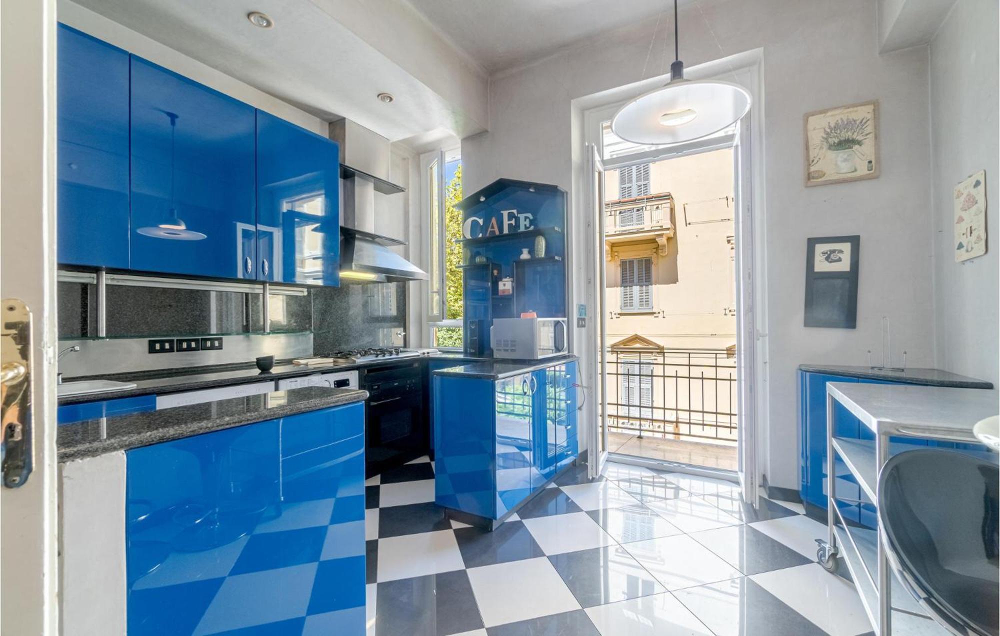 Beautiful In With Kitchen